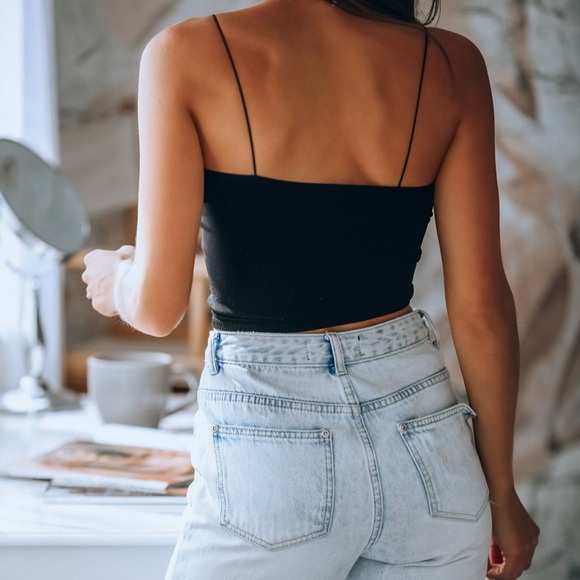 Black Spaghetti Strap Cami Crop Top - Picture 3 of 10